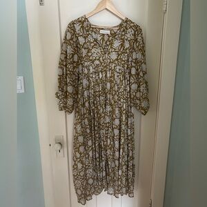 Daughters of India 
Kyra Midi dress - golden palm - size medium